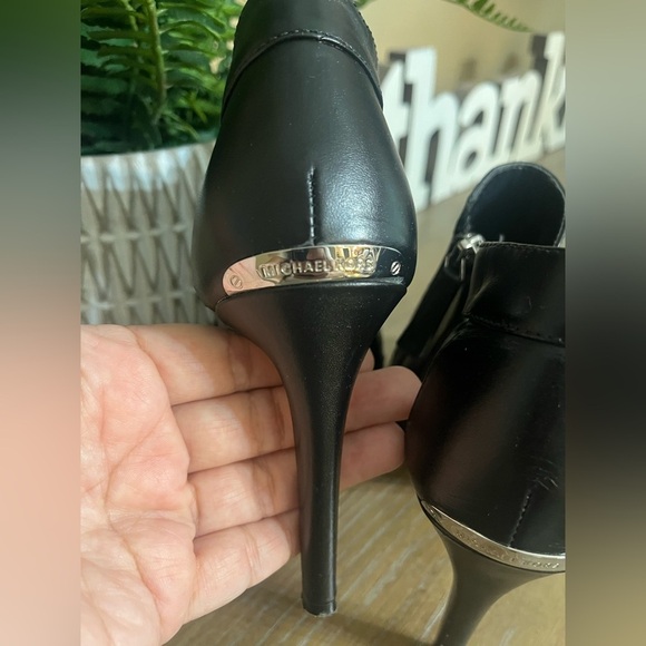 Michael Kors Clara Peep-Toe‎ Leather Pump Size 7 - Picture 12 of 16